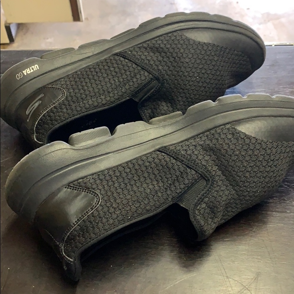 Shoes - Picture 4 of 5